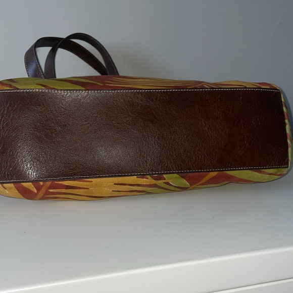 Shoulder bag by Relic. Tropical, palm pattern cloth purse - Picture 5 of 7